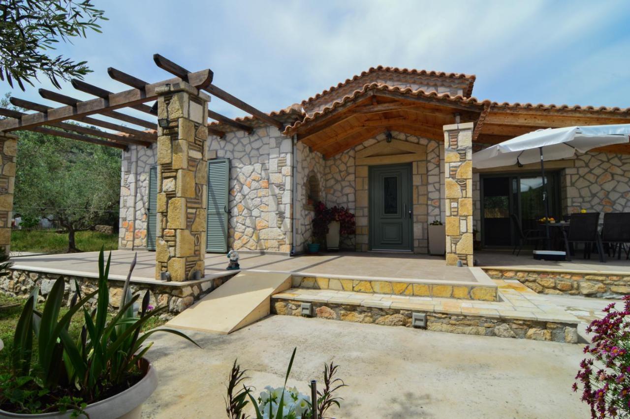 Villa Lobos Keri ภายนอก รูปภาพ